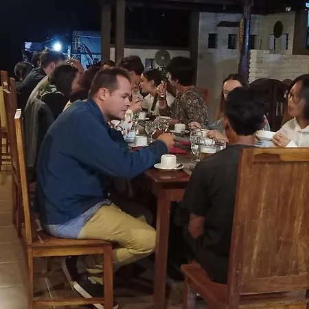 KARANG SARI Guesthouse&Restaurant