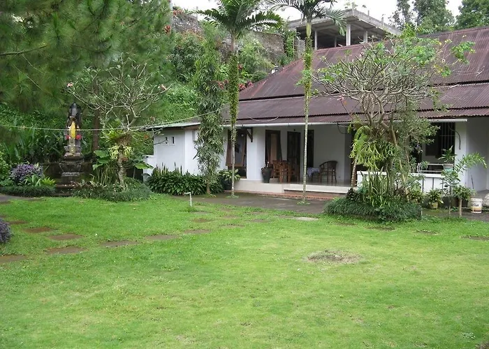Karang Sari & Warung Maison d'hôtes Munduk