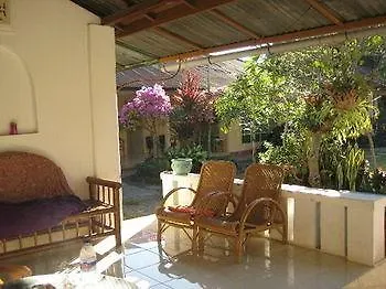 Karang Sari & Warung Maison d'hôtes 2*
