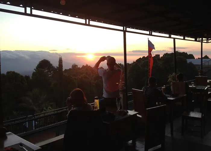 Karang Sari & Warung Munduk