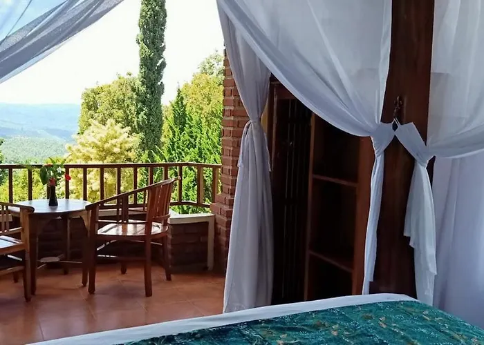 Maison d'hôtes Karang Sari & Warung Munduk